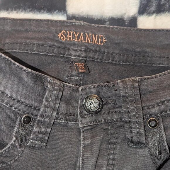 Shyanne Black Jeans Women’s Size 28 Short Embroidered Back Pockets Western Style - Picture 2 of 6
